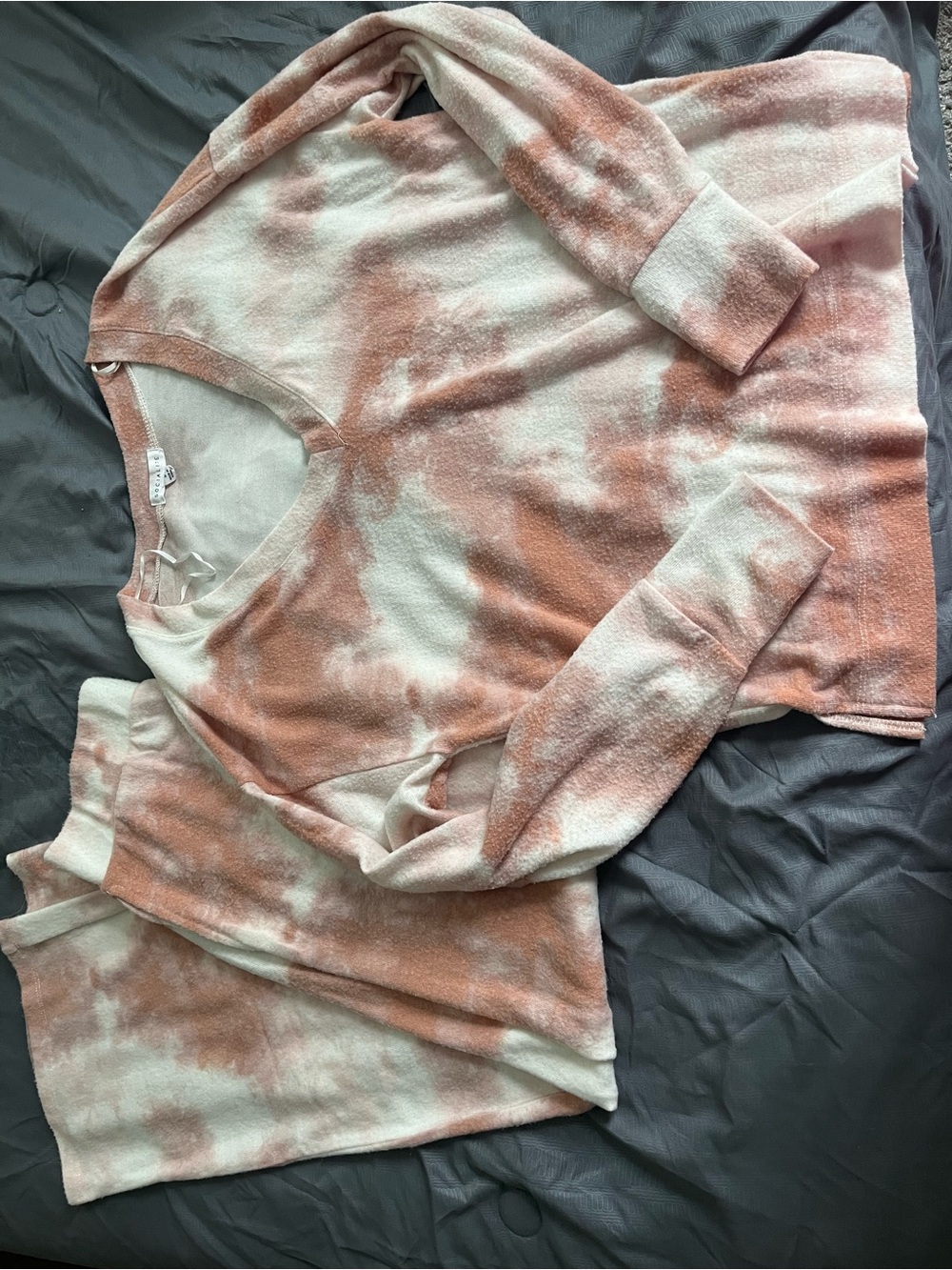 Socialite Peach and Cream Tie-Dye Scoop Neck Sweater